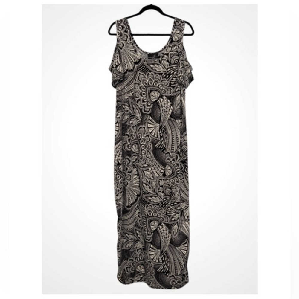 Lexington Ave Black and White Cold Shoulder Stretchy Round Neck Maxi Dress 2X